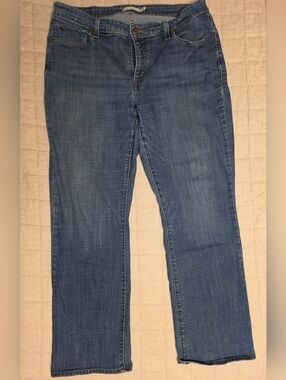 Levi's Classic Women's Boot Cut 415 Jeans Size 18W